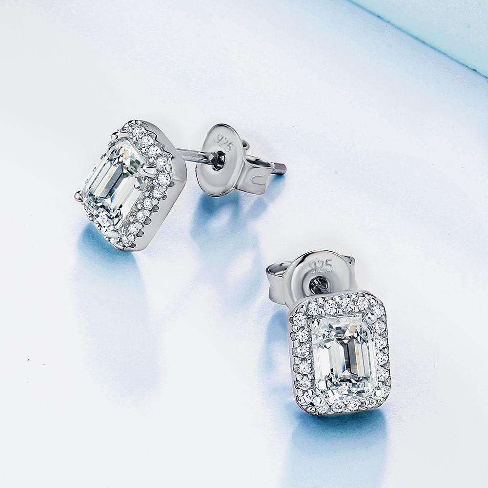 Wholesale Earrings 0.5 Carats VVS1 Baguette Cut Moissanite Stud Earrings