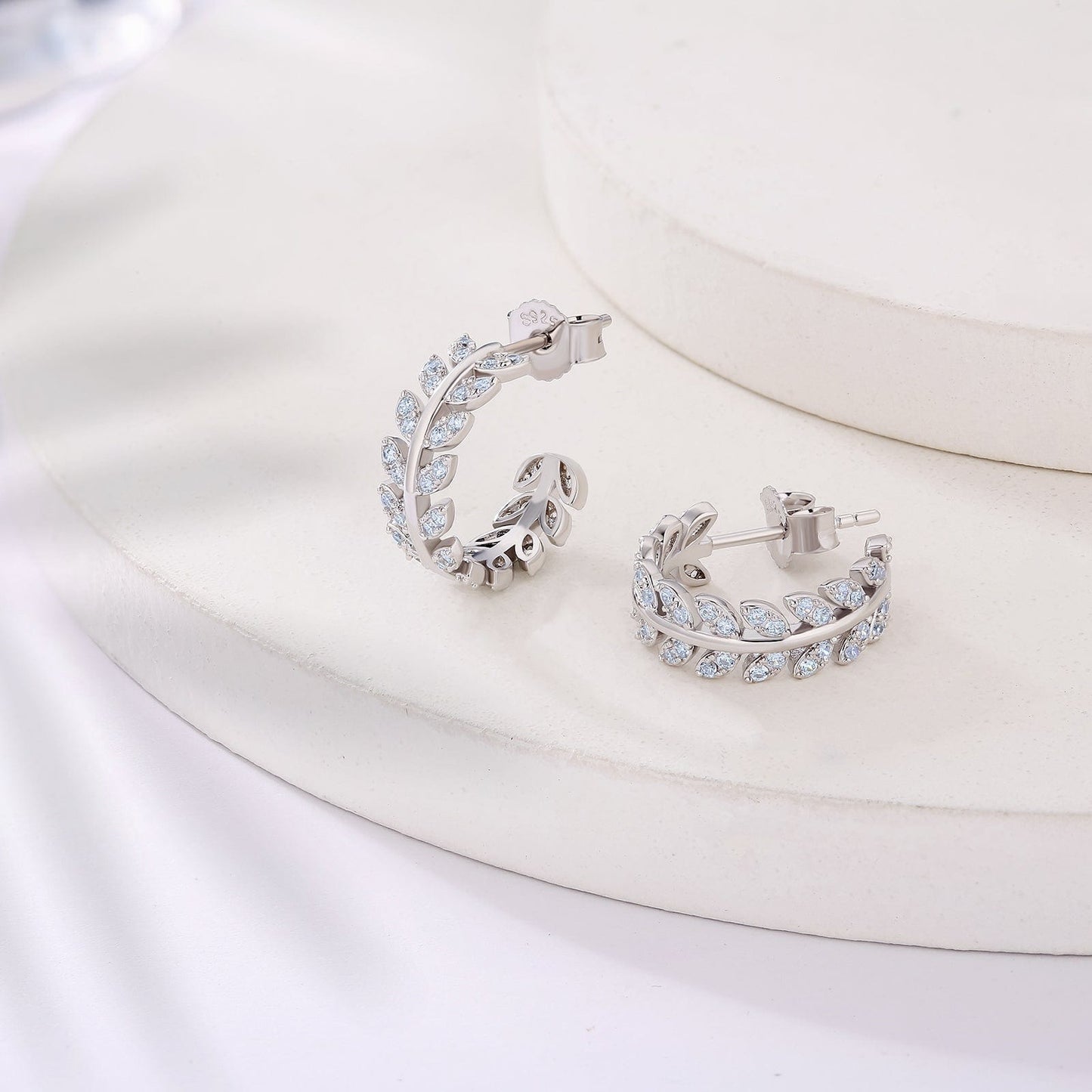 Wholesale Women Earrings S925 Silver Olive Leaf Earrings Hoops