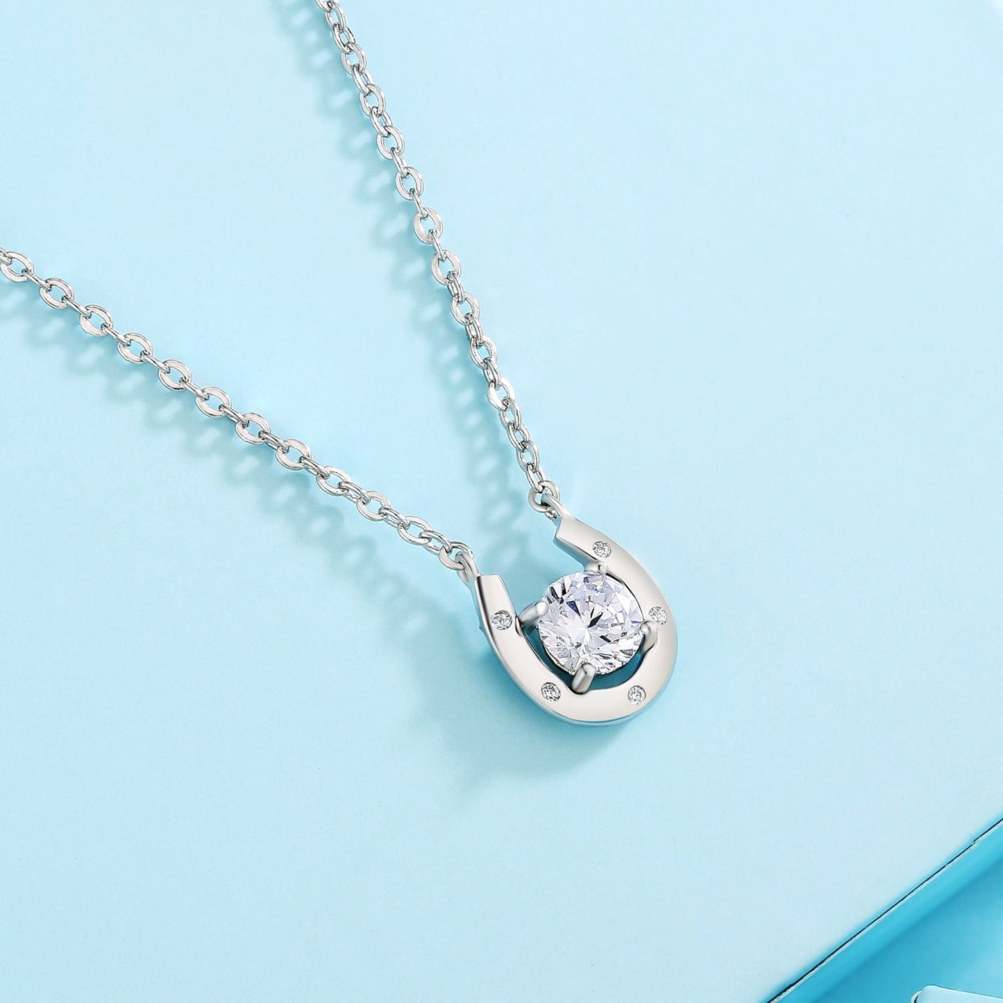 Wholesale Women Necklace Horseshoe Pendant with CZ Stone S925 Silver Chain