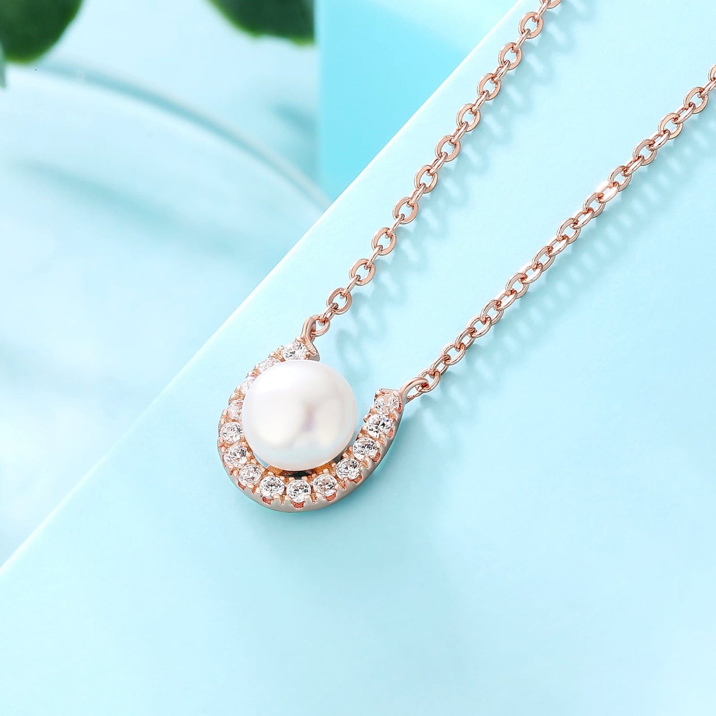 Wholesale Women Necklace Fresh Water Pearl Horseshoe Pendant CZ Stone S925 Silver Chain